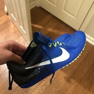Mens Nike matumbo 3 distance spikes(size 8)